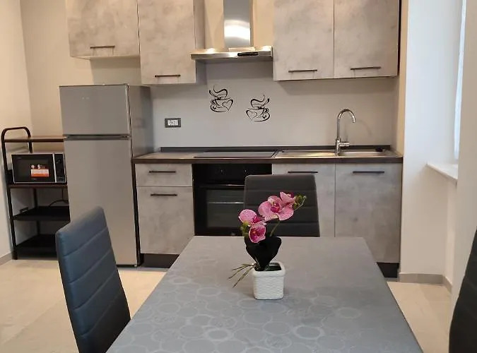 La Casa Di Linda Lägenhet